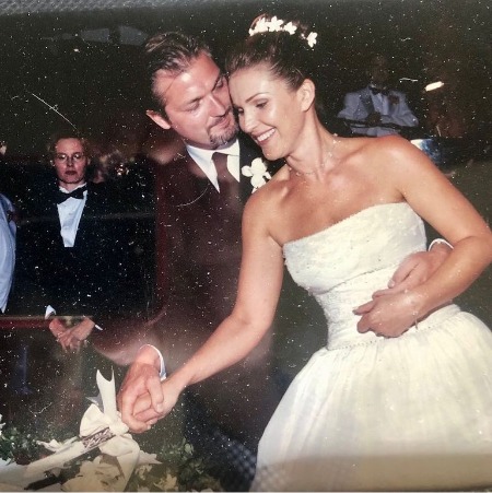 The marriage ceremony picture of Peri Gilpin and Christian Vincent.